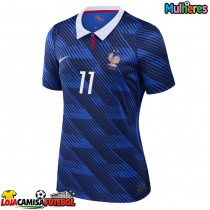 Camisa de Futebol França Michael Olise #11 Equipamento Principal Mulheres Mundo 2026 Manga Curta
